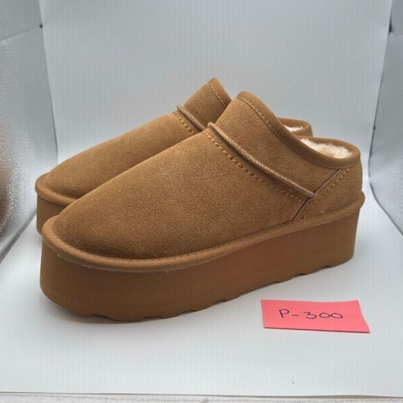 CUSHIONAIRE Women's Slip On Genuine Suede Cozy Mule Platform SIZE 9.5 WIDE CHEST - Picture 3 of 7